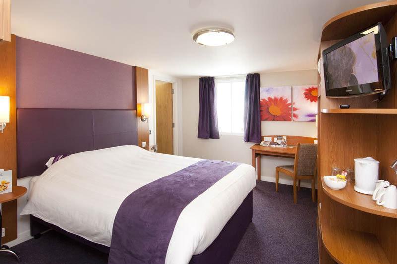 Premier Inn Burnley Exteriör bild